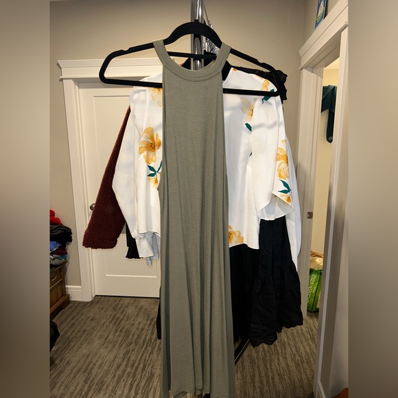 American eagle soft and sexy high neck swing dress - Picture 2 of 3